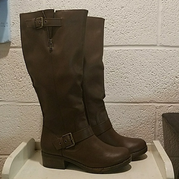 New S.O. Brown Boots - Size 7 - Picture 1 of 7